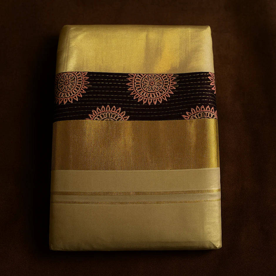 Kerala Kasavu Onam Saree with Golden Zari & Black Floral Pattern Border – Traditional Handloom Saree 6.25 Meters S122