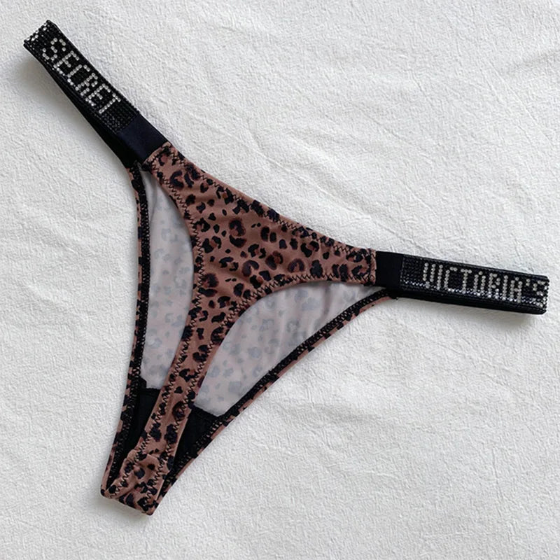 2024 New Women'S Underwear, Smooth Low-Waisted Sexy Women'S Thong, Attractive, Breathable, Shiny, Sexy And Comfortable In One